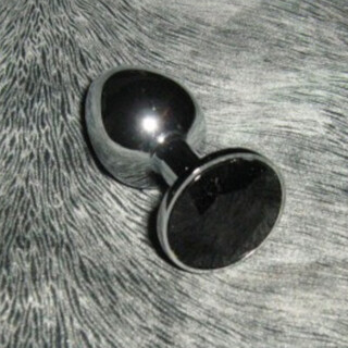 Средняя анальная пробка с камнем ЧЕРНЫЙ